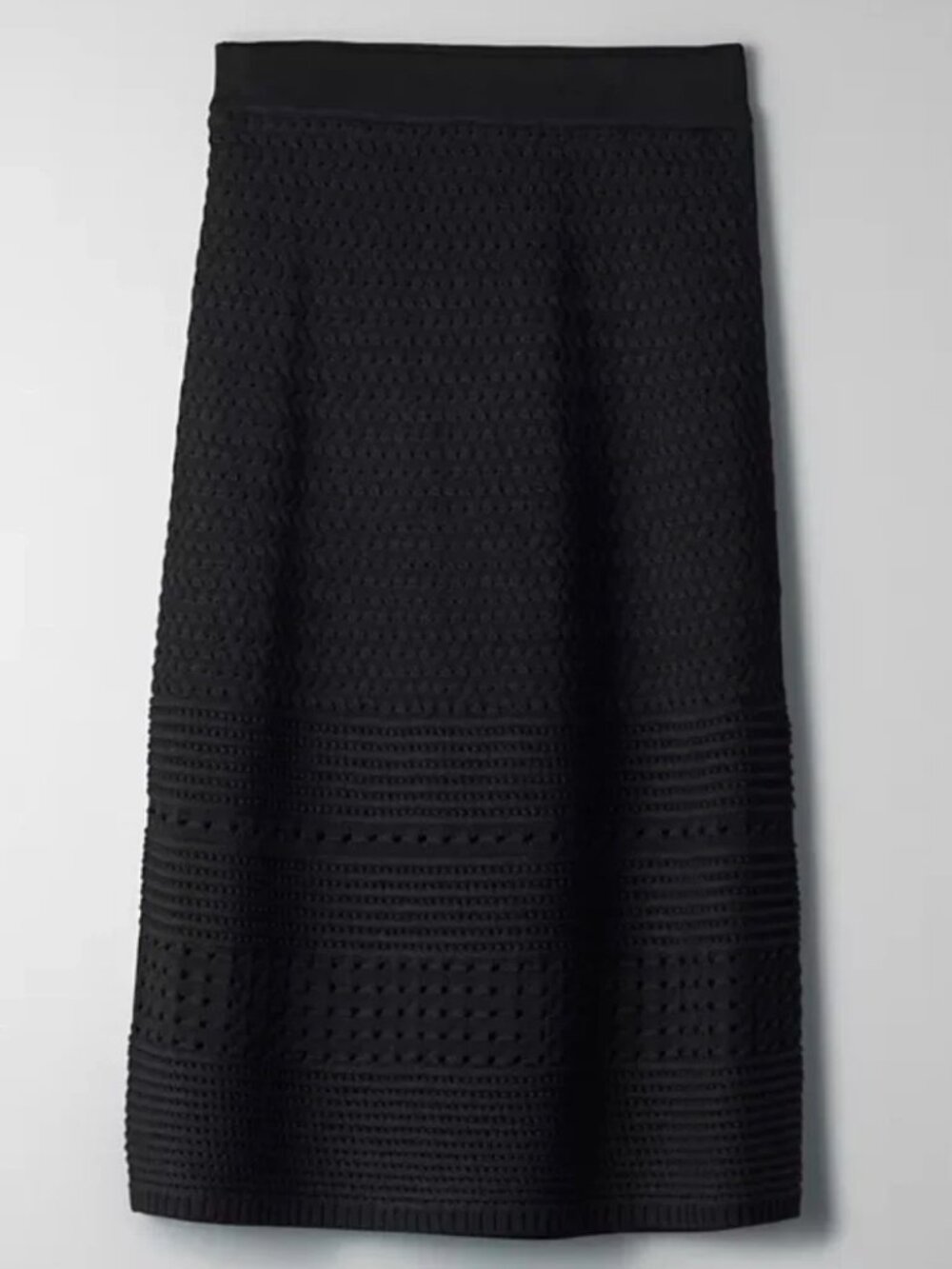 NWOT Aritzia Wilfred Varnia Crochet midi skirt - Black